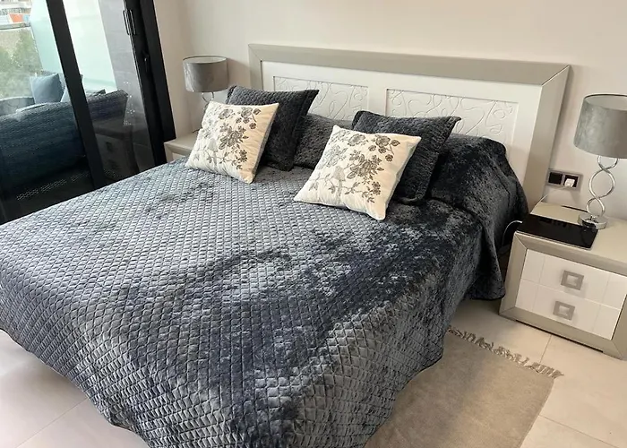 Sunset Waves - Modern Luxury 2 Bedroom 貝尼多姆