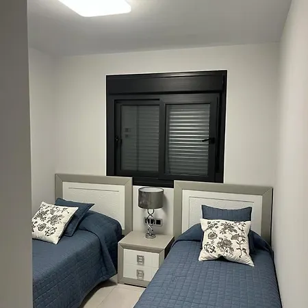 Sunset Waves - Modern Luxury 2 Bedroom *