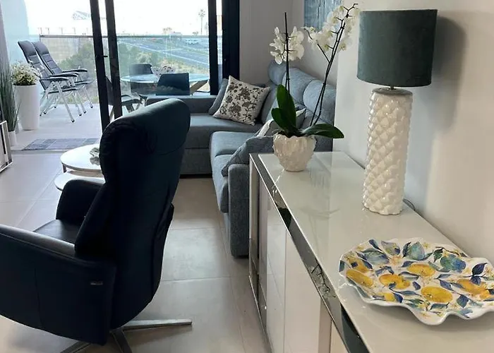 Sunset Waves - Modern Luxury 2 Bedroom Daire
