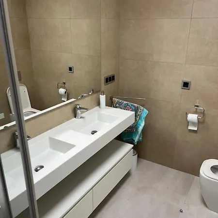 Sunset Waves - Modern Luxury 2 Bedroom Lejlighed *